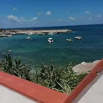 Gasthof La Terrazza Sul Mare Monolocale Con Terrazza Vicino Aereoporto&mare Sicilian Vintage Style House Cinisi