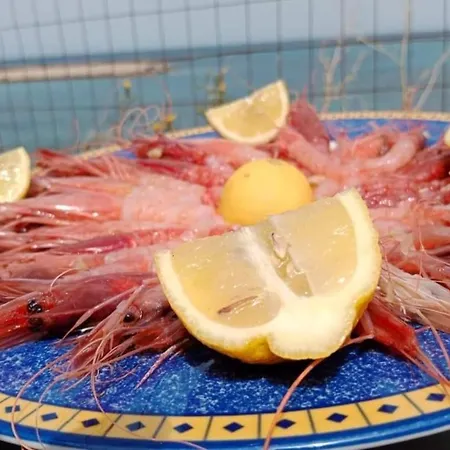 招待所 La Terrazza Sul Mare Appartamento Con Terrazza Vicino Aereoporto&Mare Sicilian Vintage Style Beach House 3*