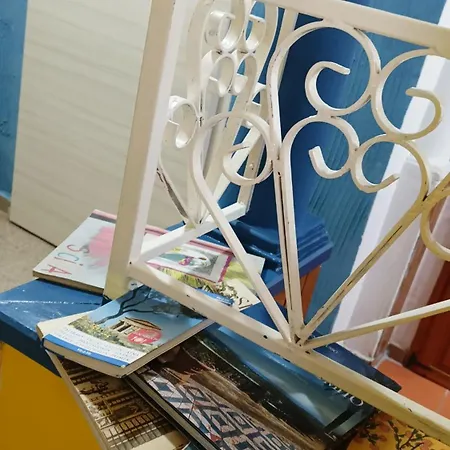 Guest house La Terrazza Sul Mare Monolocale Con Terrazza Vicino Aereoporto&mare Sicilian Vintage Style House Cinisi